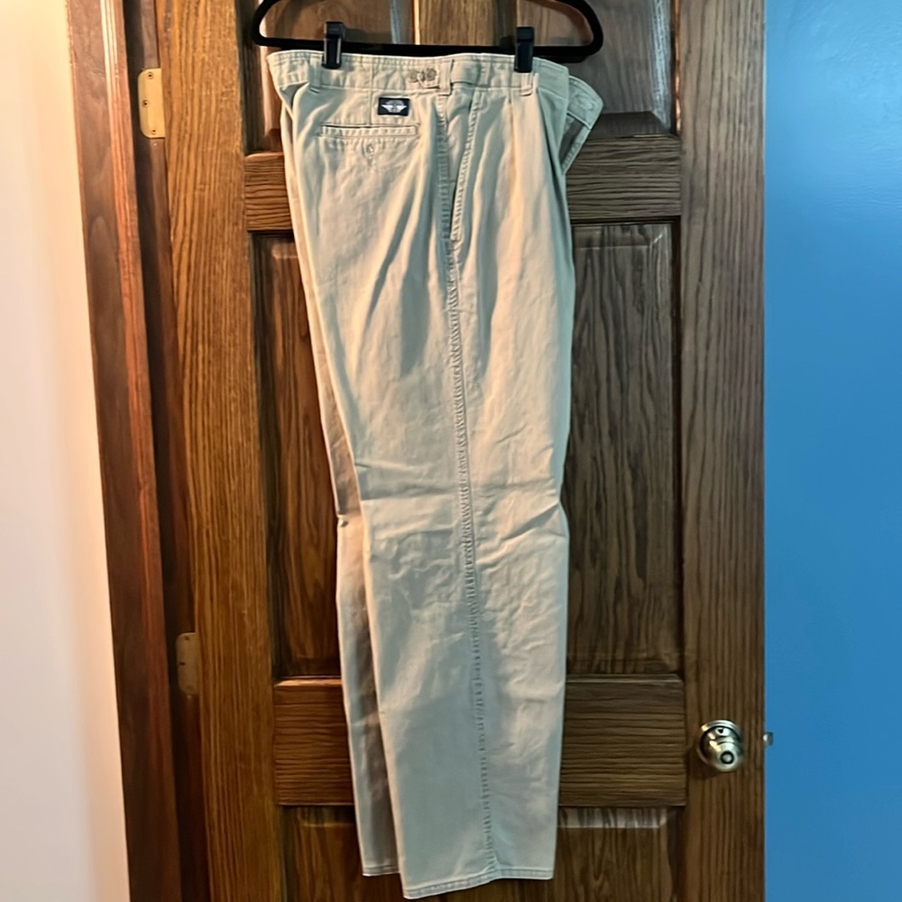 Mens dockers

34 x 32

Khaki